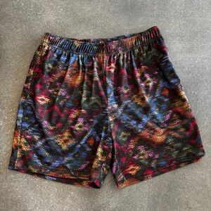 NWT men’s John Elliott multicoloured practice shorts Size M